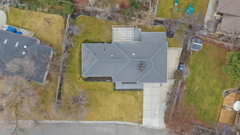 4695 S SYCAMORE Holladay, UT 84117