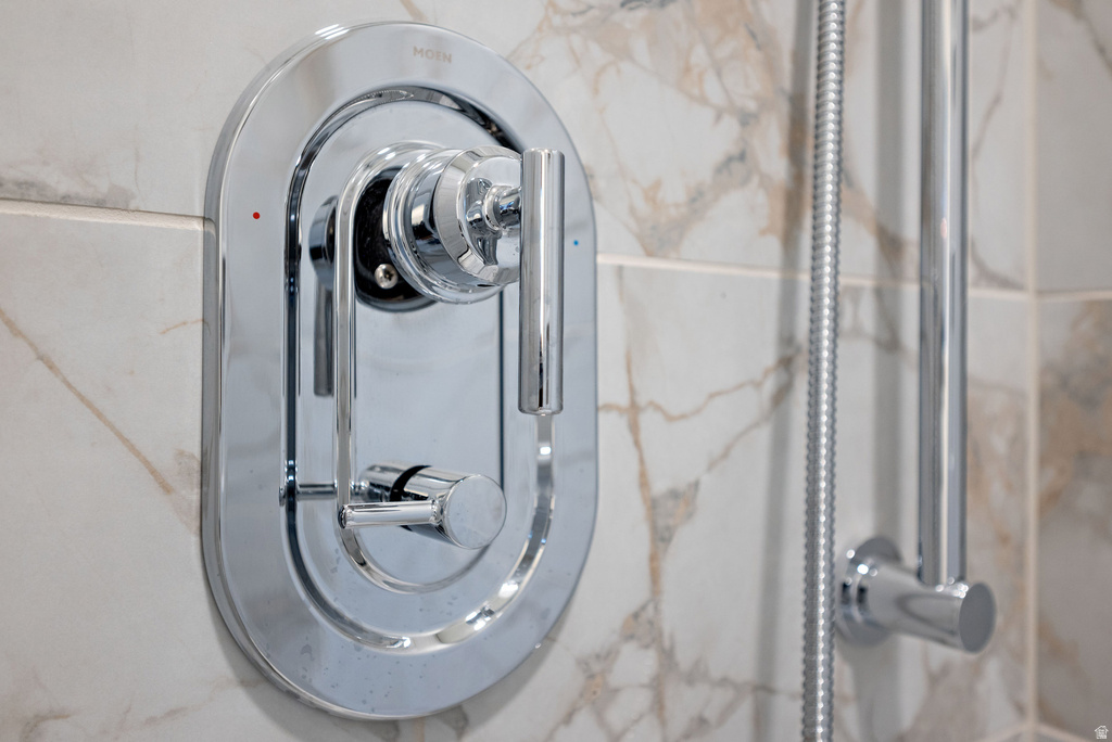 4695 S SYCAMORE Holladay, UT 84117