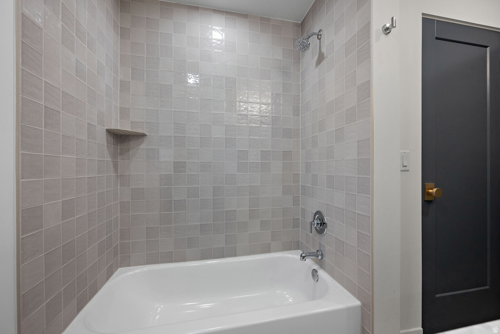 4695 S SYCAMORE Holladay, UT 84117