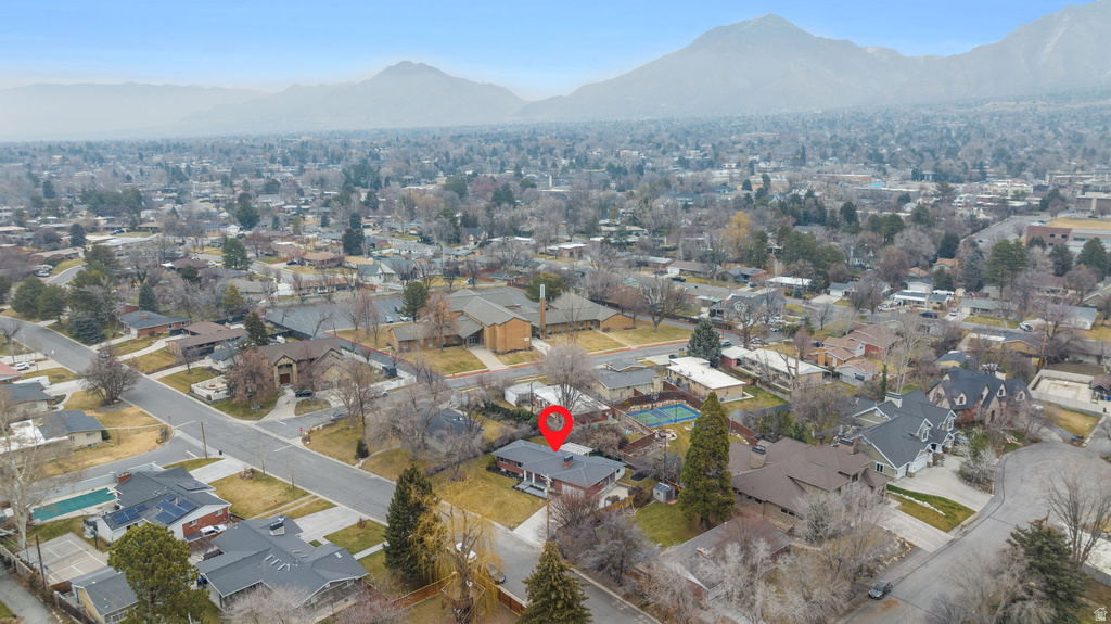 4695 S SYCAMORE Holladay, UT 84117