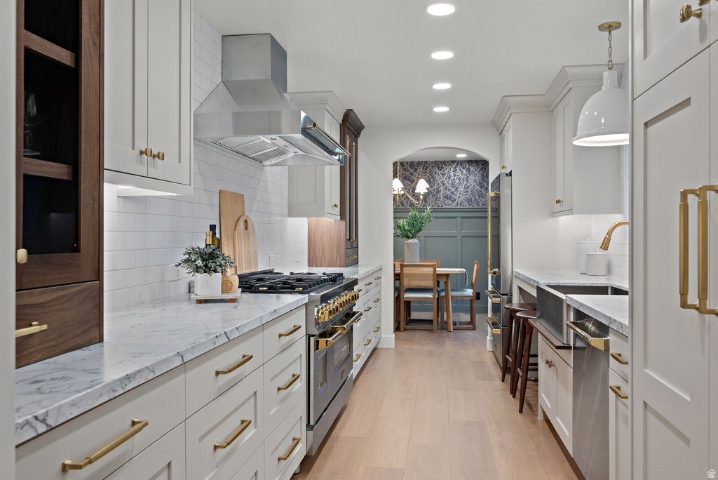 4695 S SYCAMORE Holladay, UT 84117