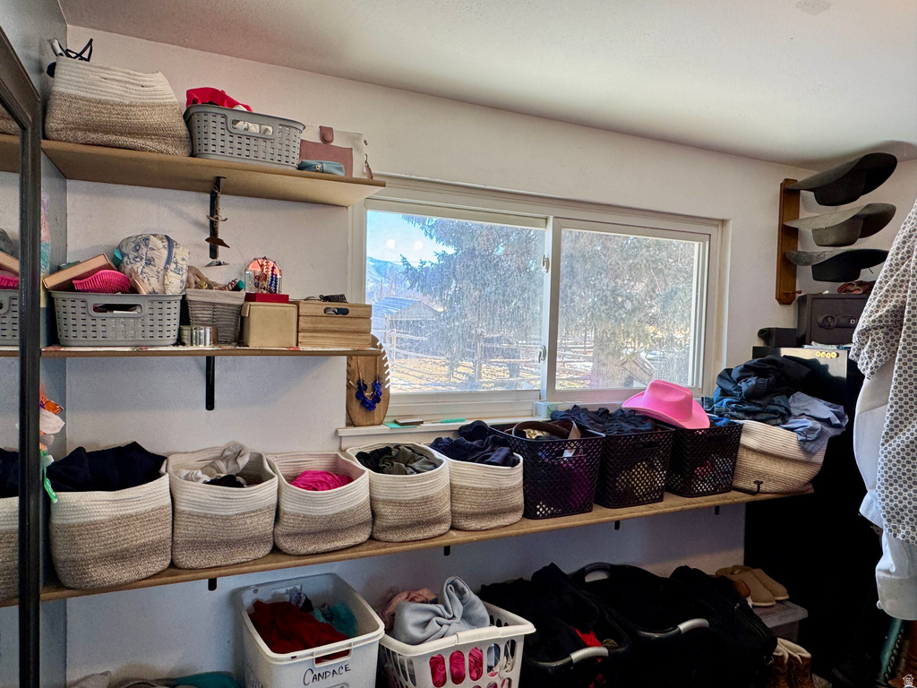 235 S 200 E Fillmore, UT 84631