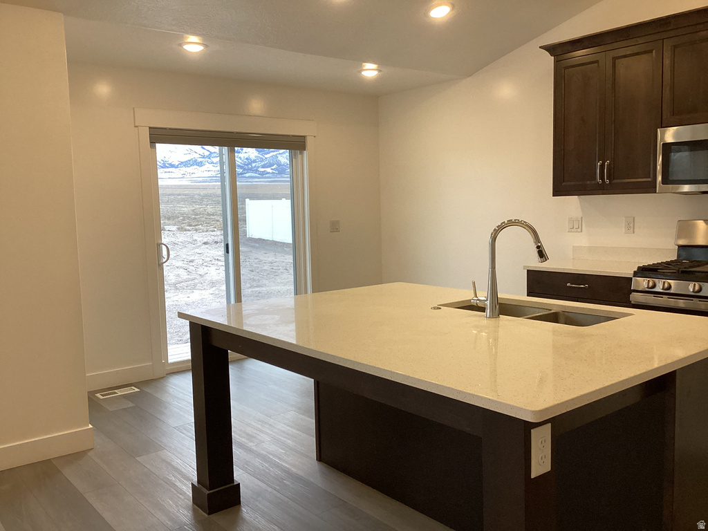352 S AMBER FIELD DR Grantsville, UT 84029