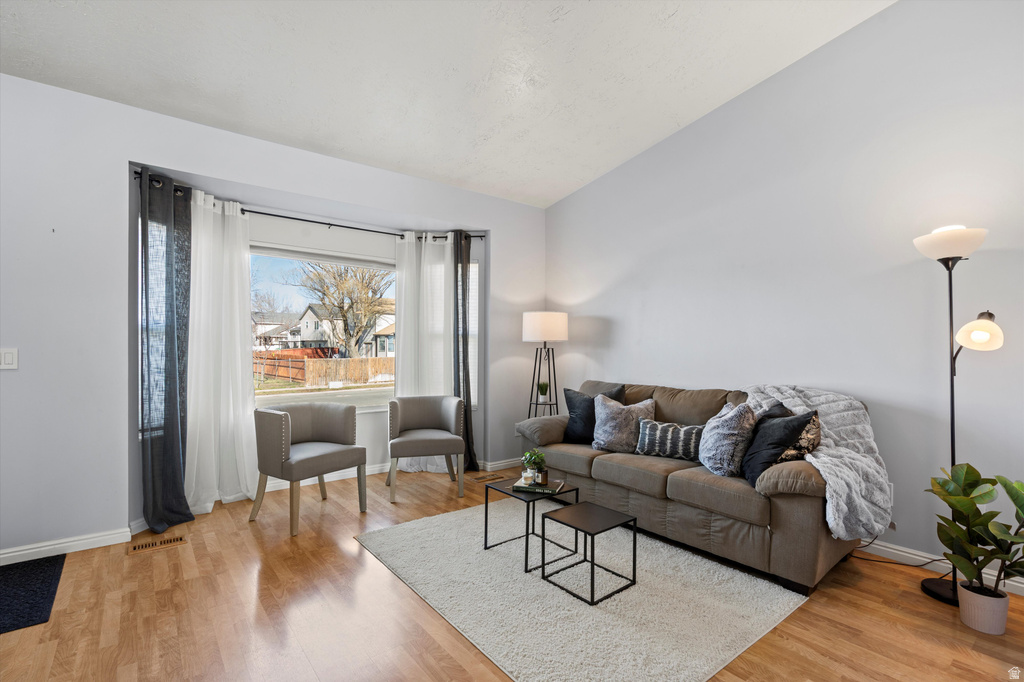 864 E 625 ST Layton, UT 84041