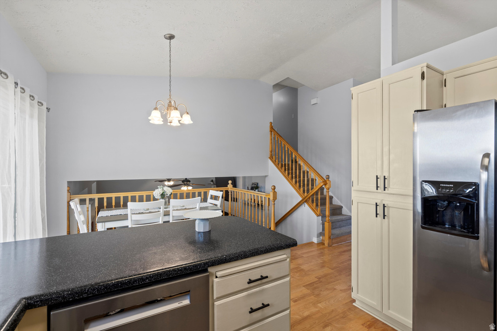 864 E 625 ST Layton, UT 84041