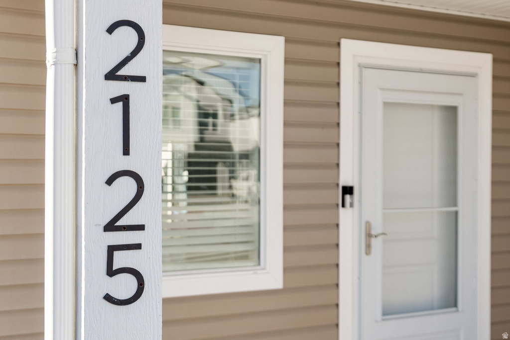 2125 S CREEKSIDE DR Logan, UT 84339