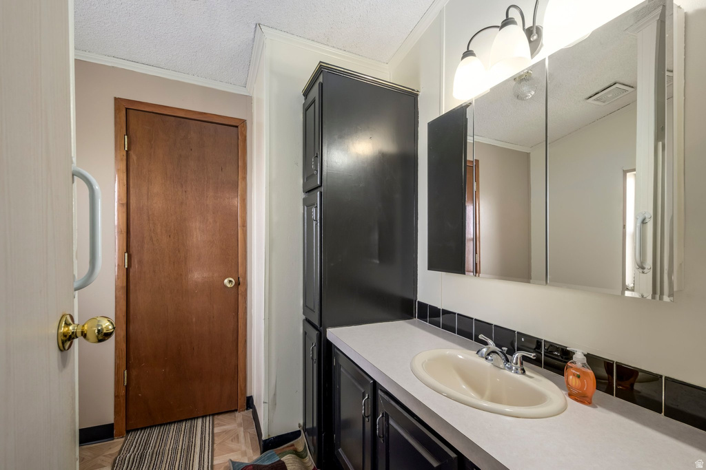 105 2ND East Carbon, UT 84520