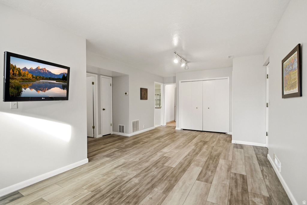 9106 S MALLARD CIR Sandy, UT 84093