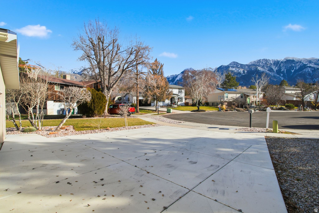 9106 S MALLARD CIR Sandy, UT 84093