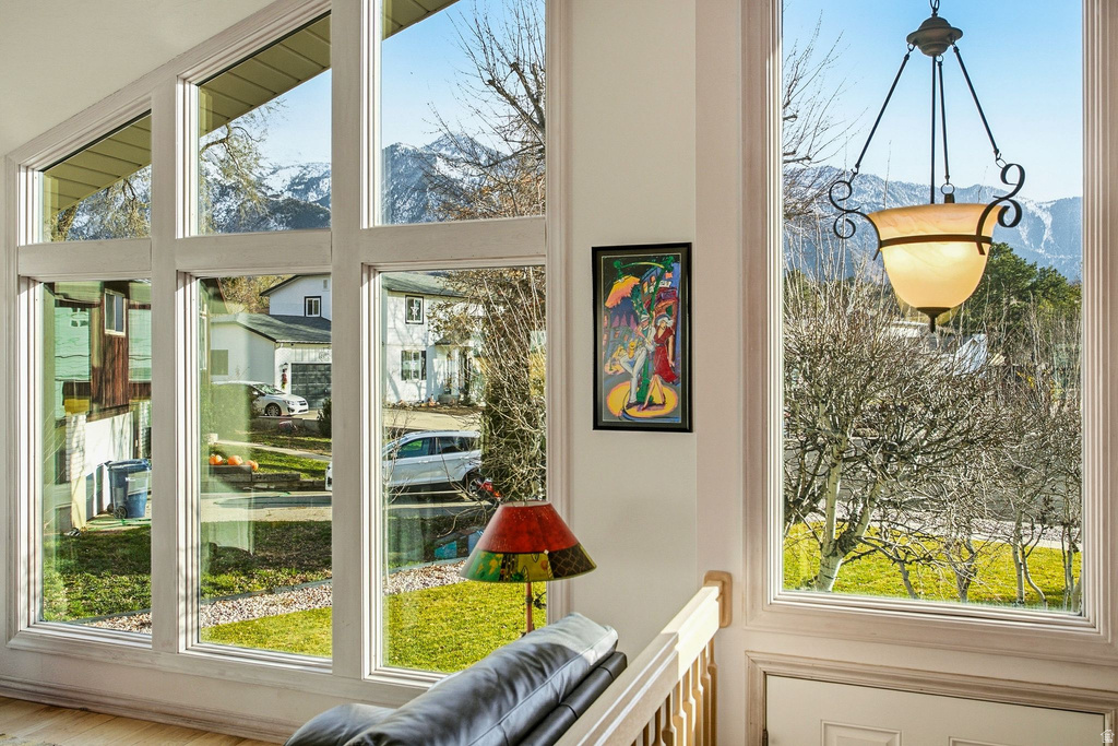 9106 S MALLARD CIR Sandy, UT 84093