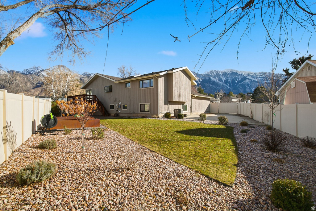 9106 S MALLARD CIR Sandy, UT 84093