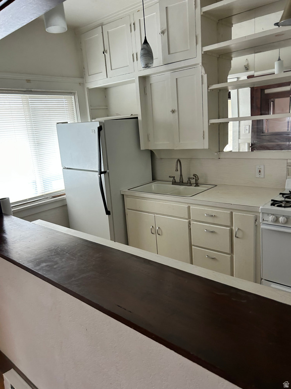 527 24 ST Ogden, UT 84401