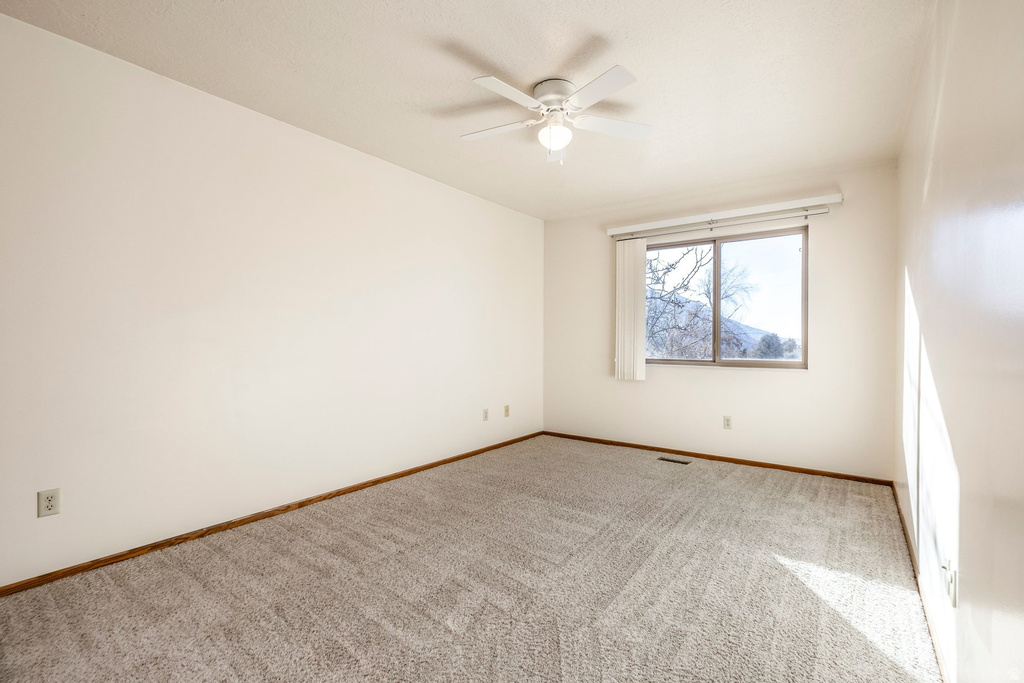 746 E 3400 N North Ogden, UT 84414