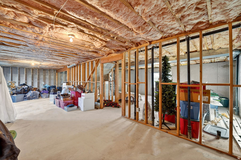 1573 W ERICKSON PARK DR West Jordan, UT 84084