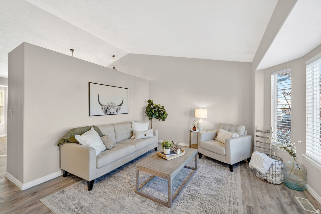 1573 W ERICKSON PARK DR West Jordan, UT 84084