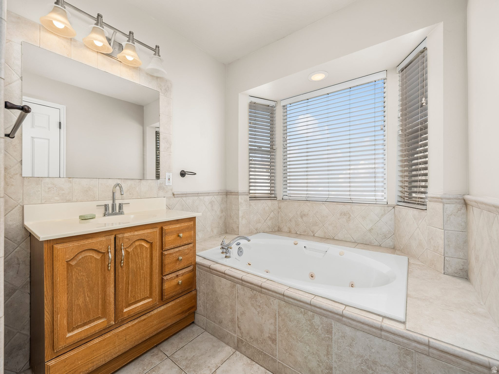 796 LAKEVIEW DR Stansbury Park, UT 84074