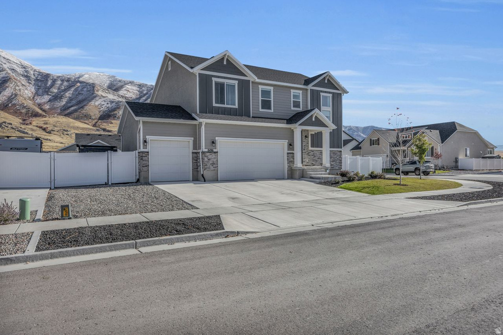 8496 N TIFFANY LN Lake Point, UT 84074