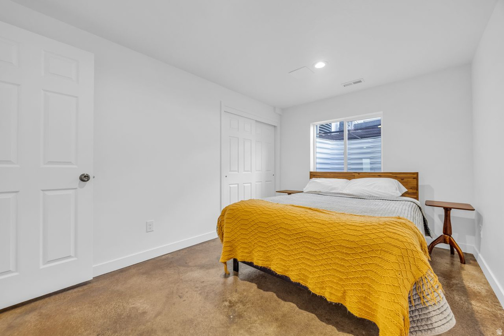 8496 N TIFFANY LN Lake Point, UT 84074