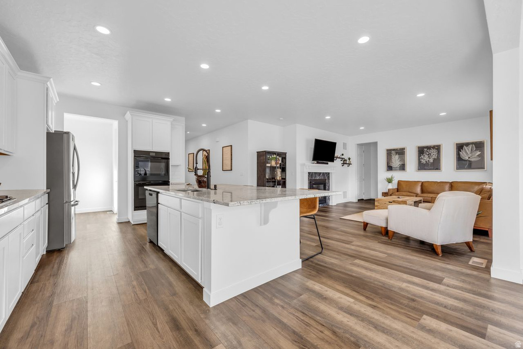 8496 N TIFFANY LN Lake Point, UT 84074