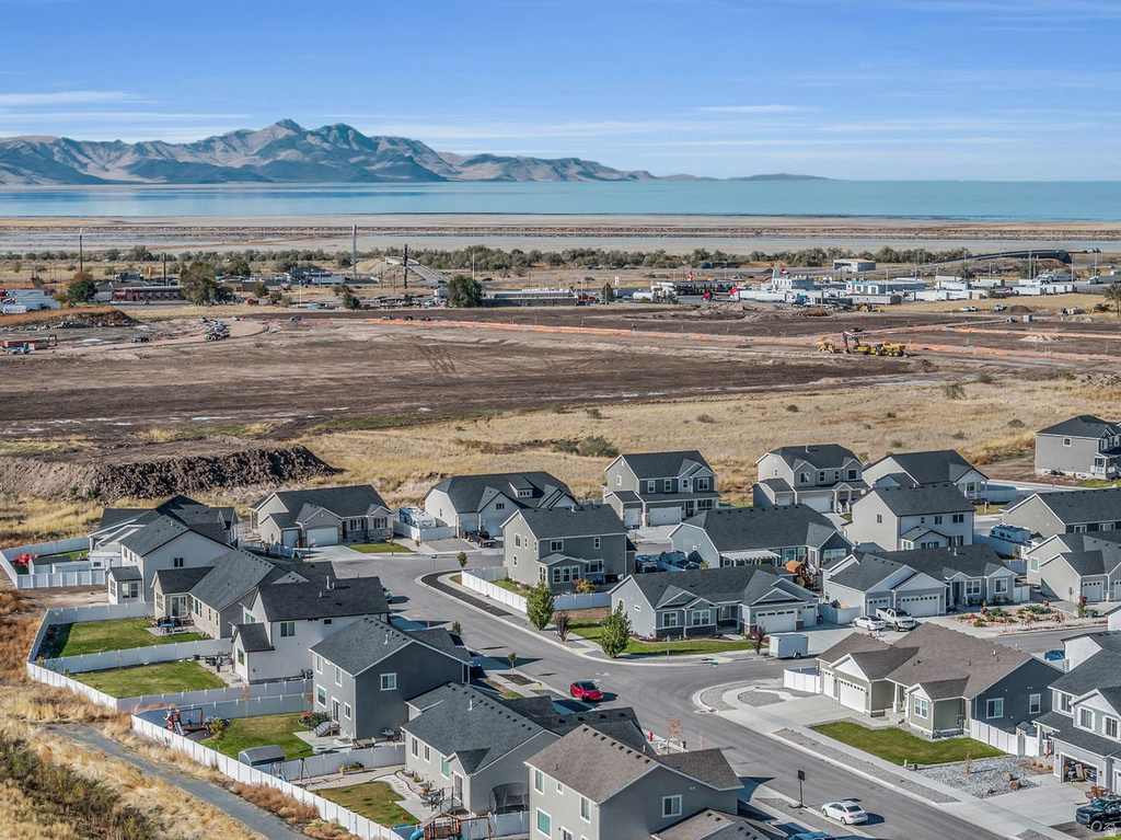 8496 N TIFFANY LN Lake Point, UT 84074