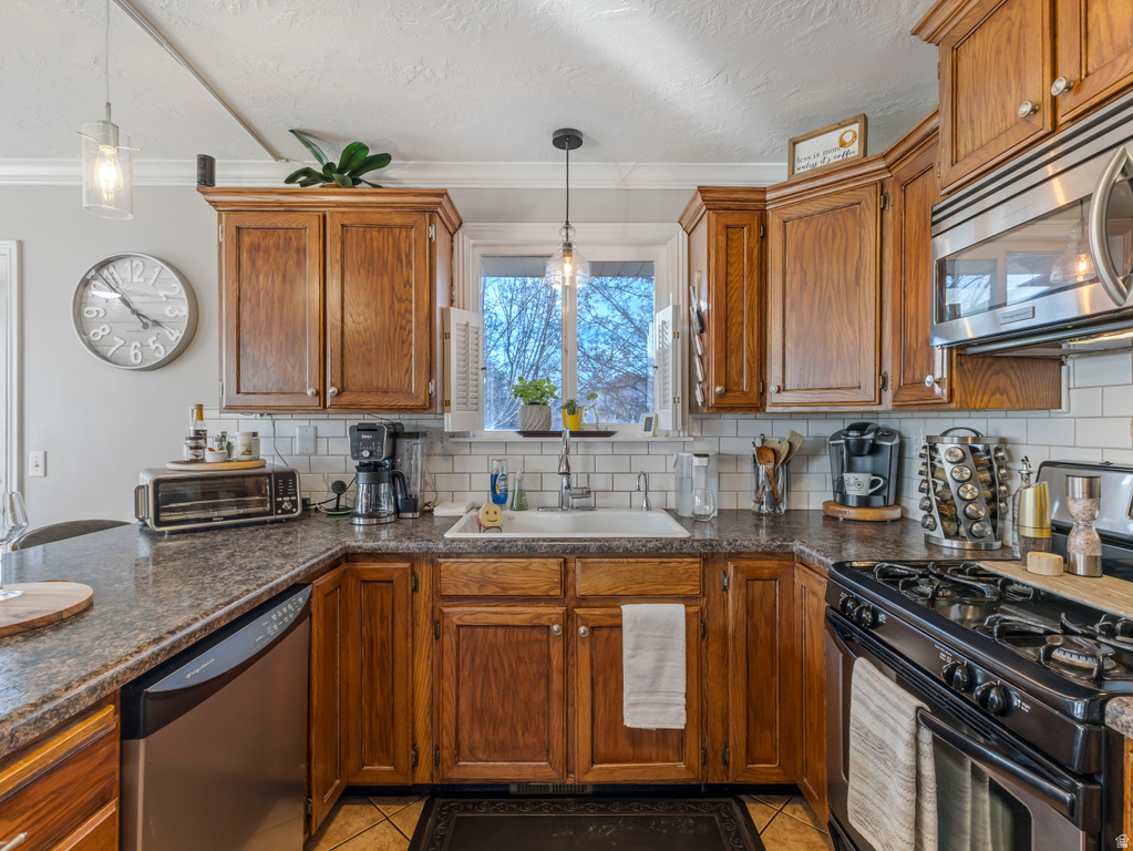 11270 S FARNSWORTH LN Sandy, UT 84070