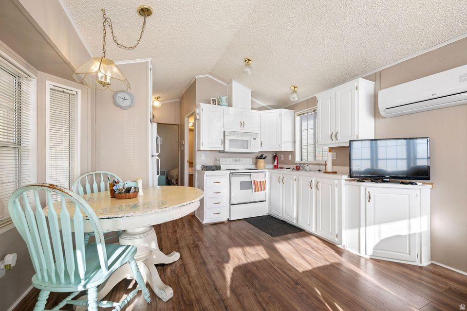 1225 N DIXIE DOWNS RD #101 St George, UT 84770