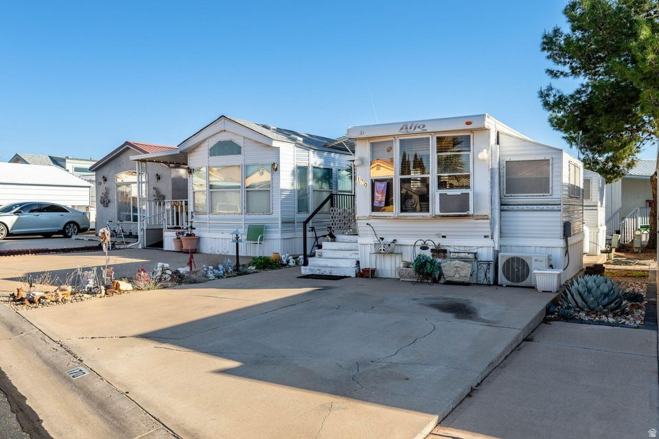 1225 N DIXIE DOWNS RD #101 St George, UT 84770