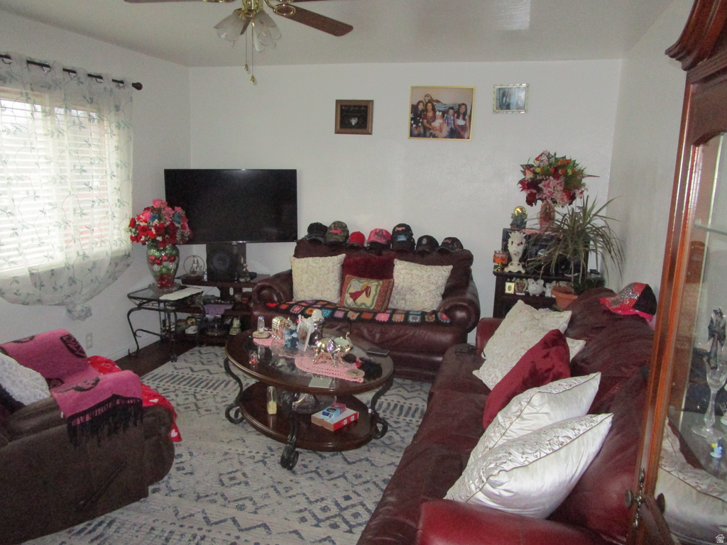 129 S MAIN ST Malad City, ID 83252