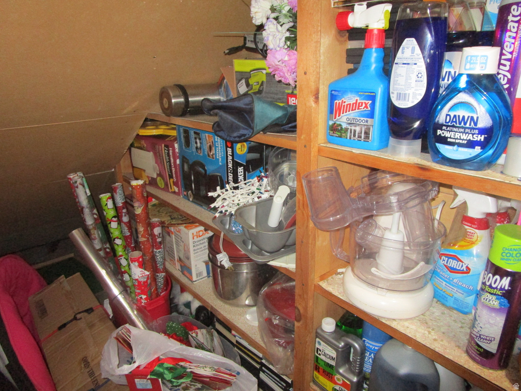 129 S MAIN ST Malad City, ID 83252