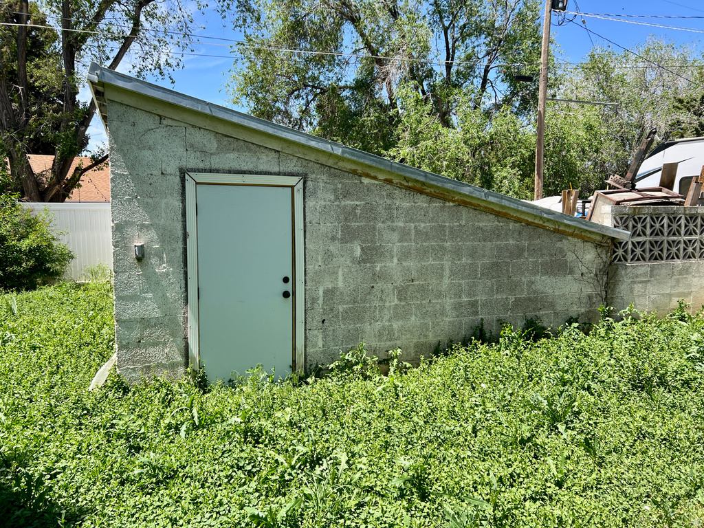 144 S 100 W Tremonton, UT 84337