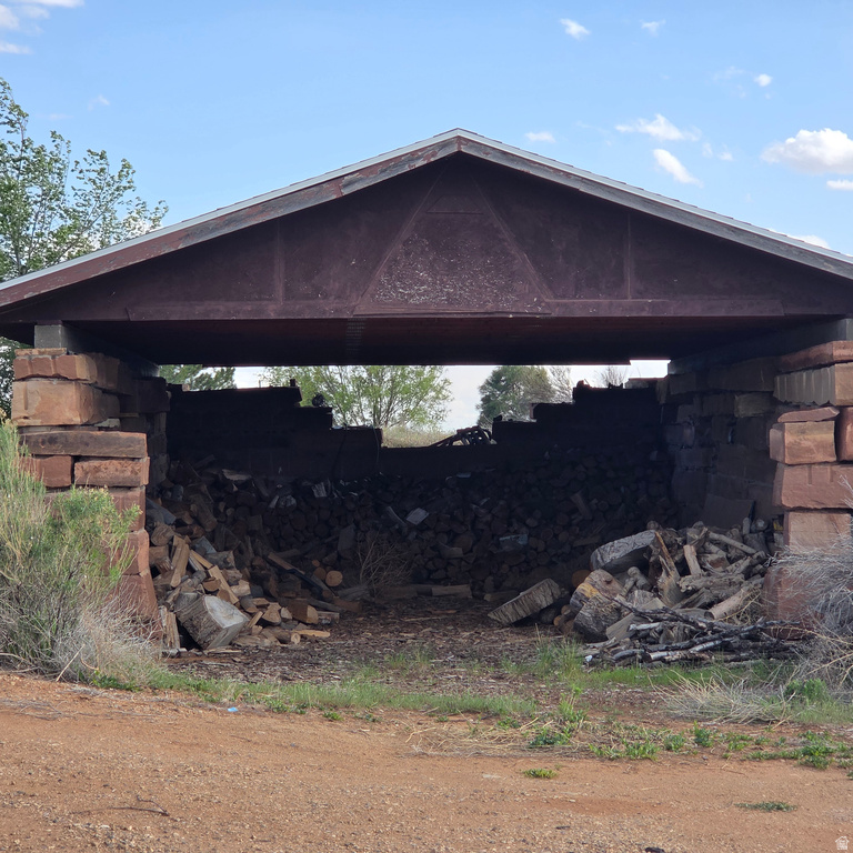 1025 S 200 E Blanding, UT 84511