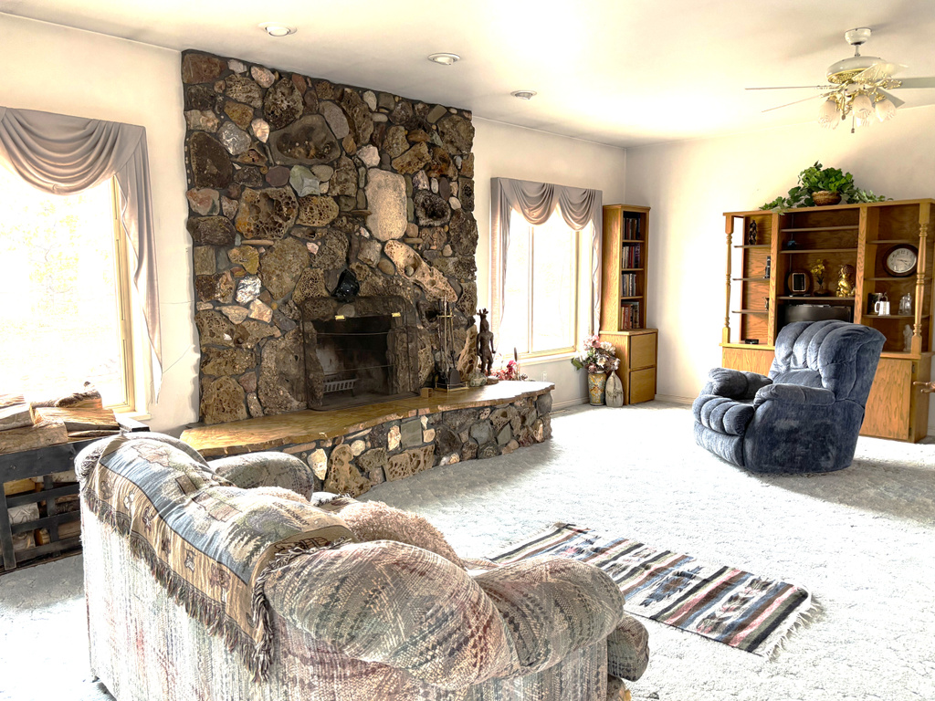 1025 S 200 E Blanding, UT 84511