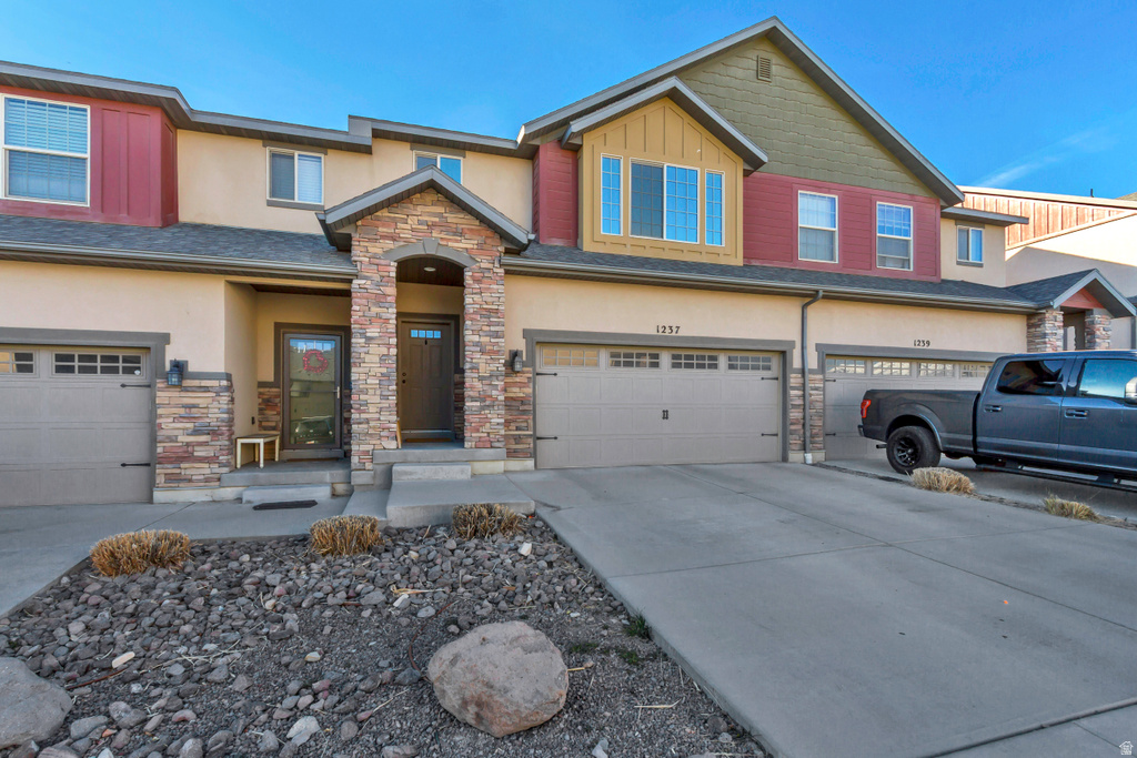 1237 N SILVERCREST DR Saratoga Springs, UT 84045