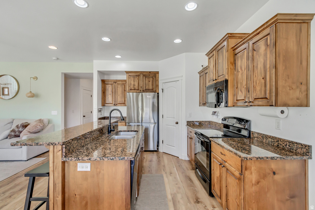 1237 N SILVERCREST DR Saratoga Springs, UT 84045