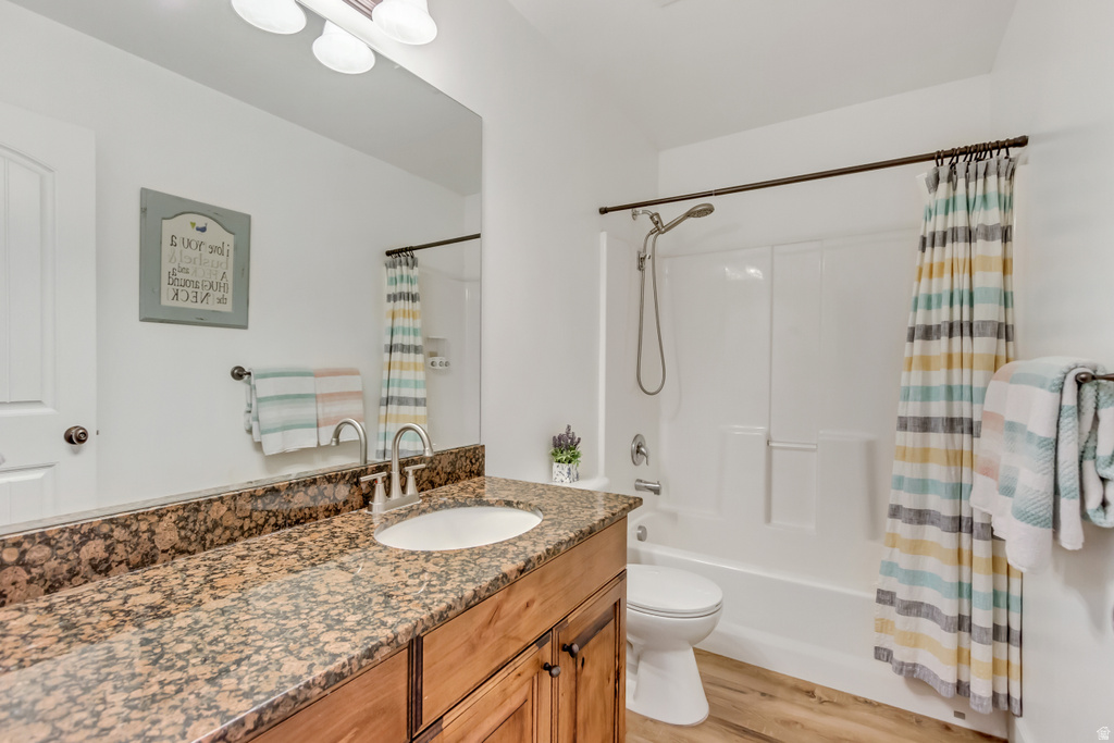 1237 N SILVERCREST DR Saratoga Springs, UT 84045