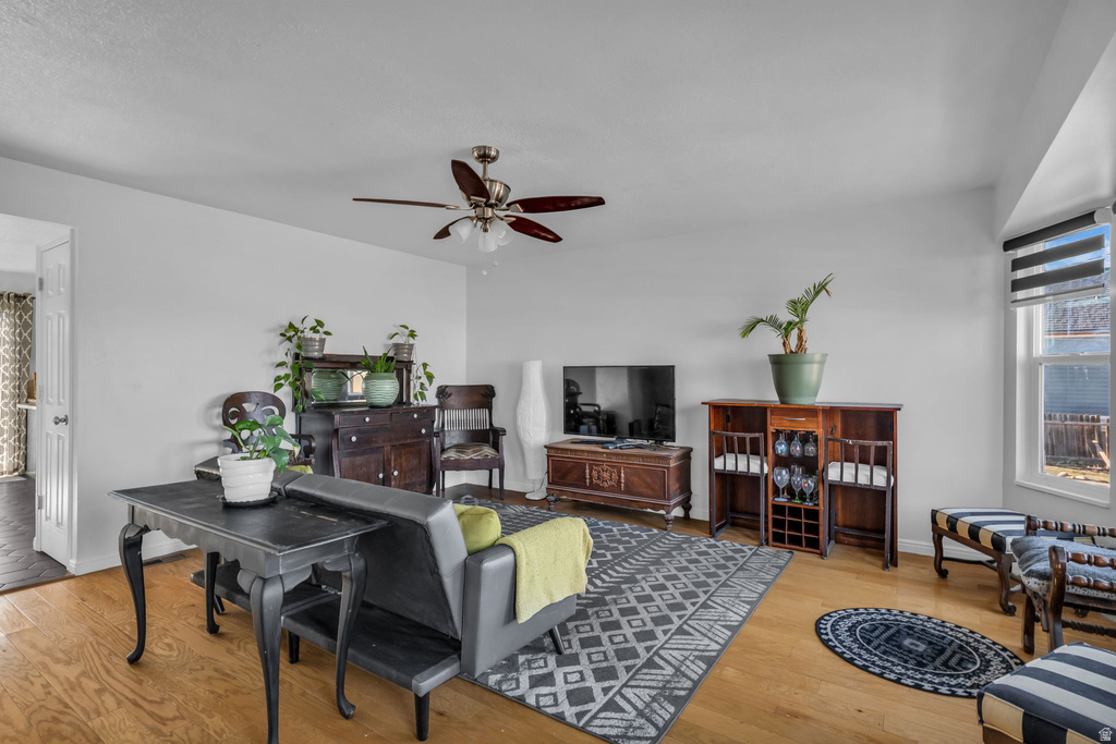 7462 S 2300 E Cottonwood Heights, UT 84121