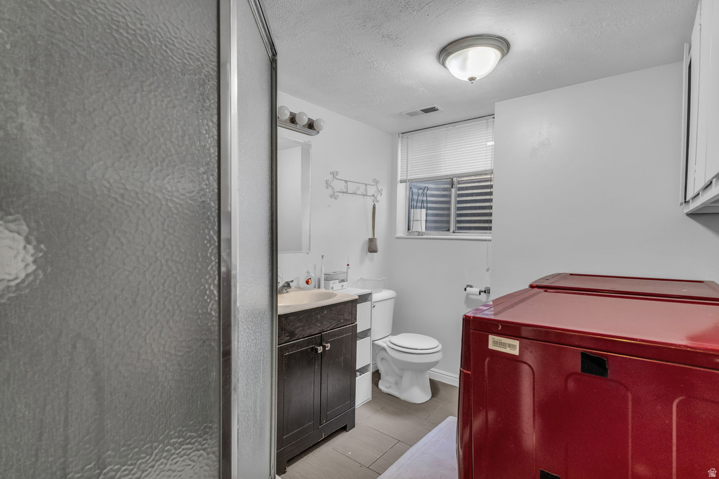 7462 S 2300 E Cottonwood Heights, UT 84121