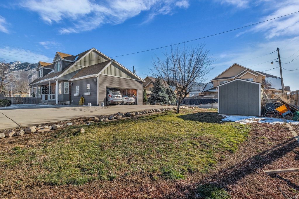 7462 S 2300 E Cottonwood Heights, UT 84121