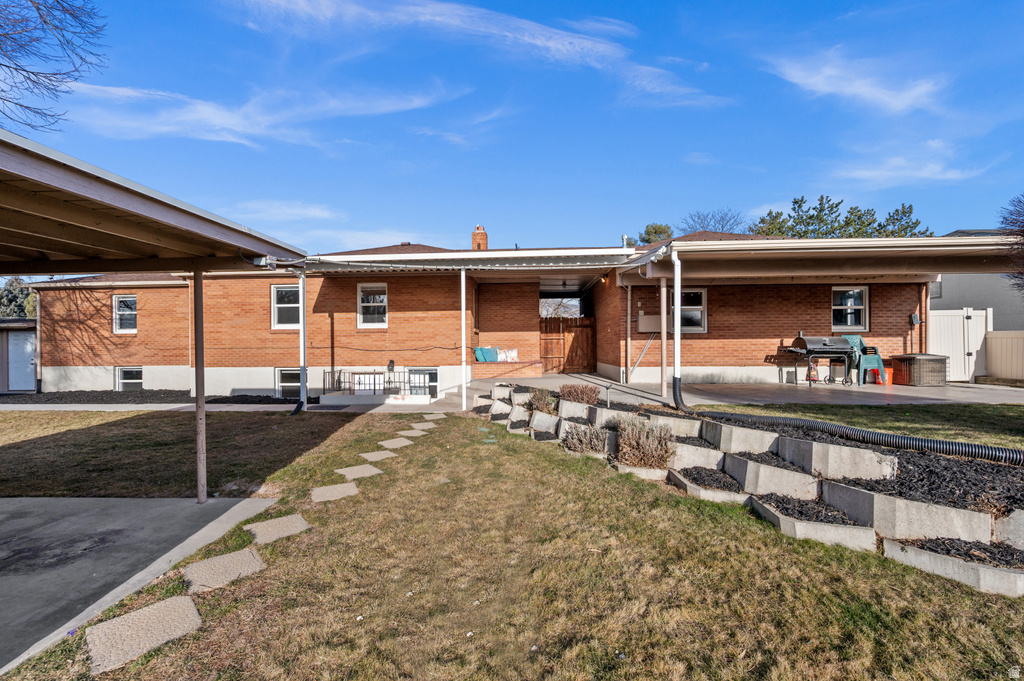 1420 E SPRING LN Holladay, UT 84117