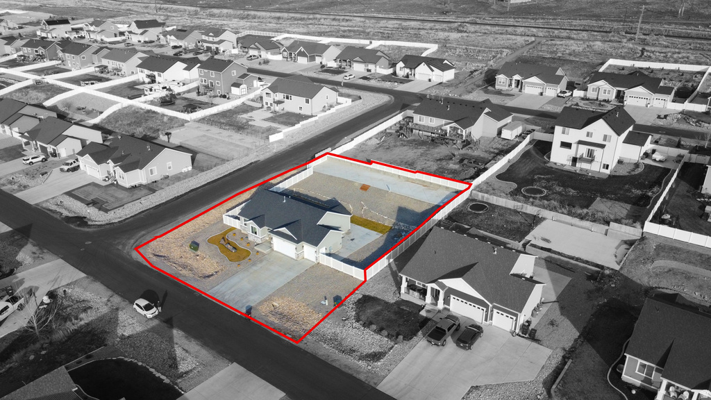 8214 N LAKESHORE DR Lake Point, UT 84074