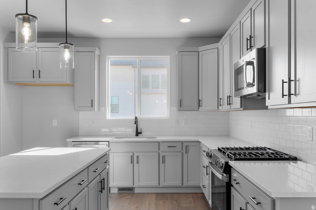 2316 N SUNMORE WAY Lehi, UT 84048