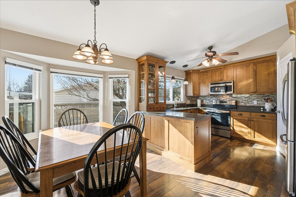 2519 W BENNION PINES CT Taylorsville, UT 84129