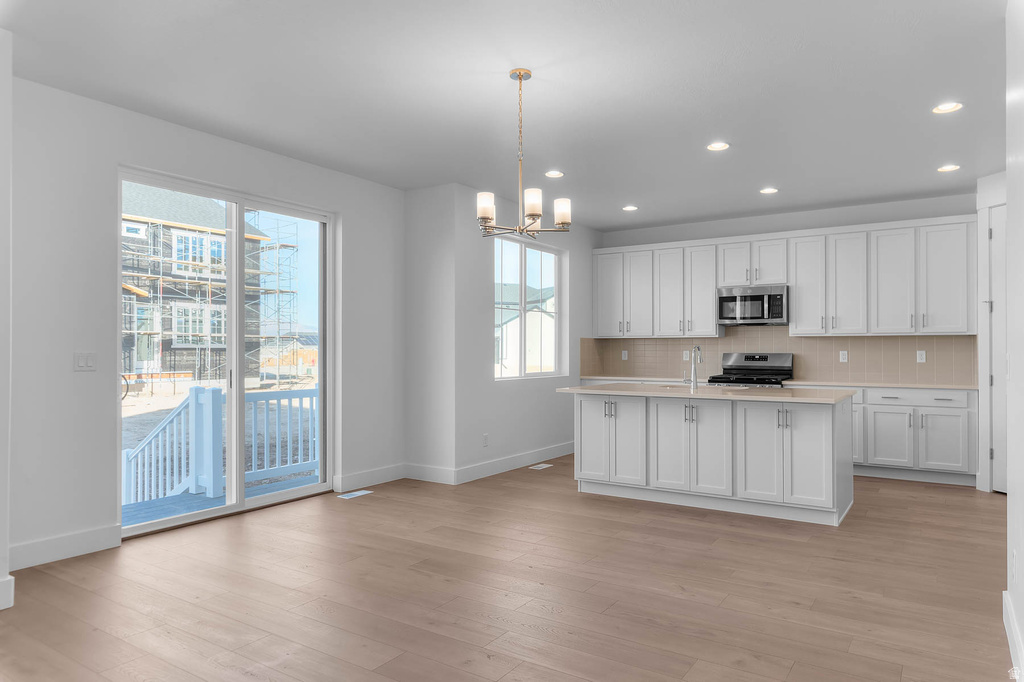 3816 W 2300 N Clinton, UT 84015