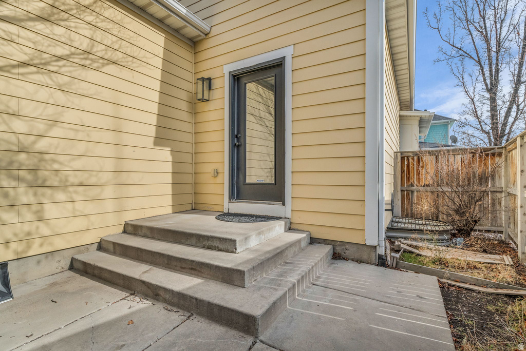 11094 S TOPVIEW RD South Jordan, UT 84009