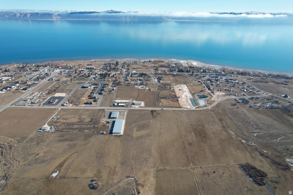 690 W LOGAN RD Garden City, UT 84028