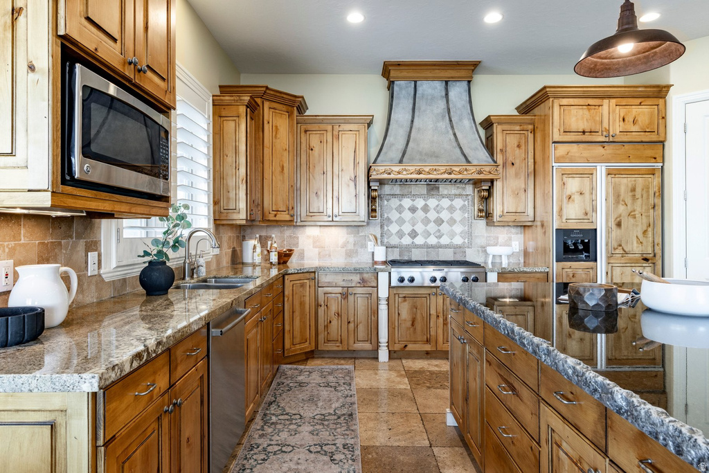 407 E HIDDEN LAKE DR Bountiful, UT 84010