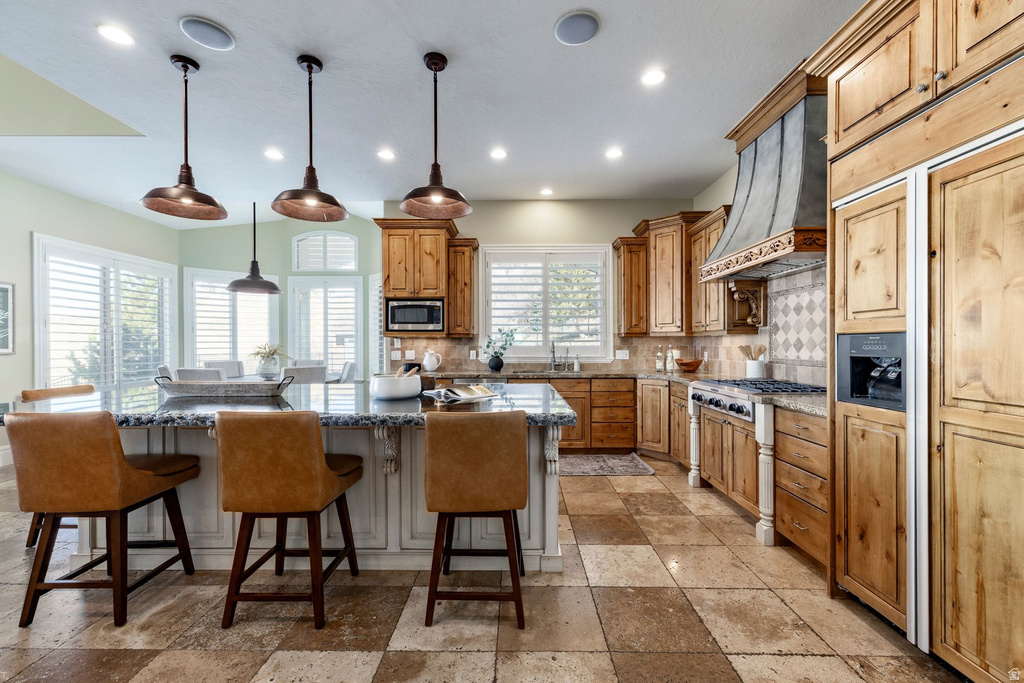 407 E HIDDEN LAKE DR Bountiful, UT 84010