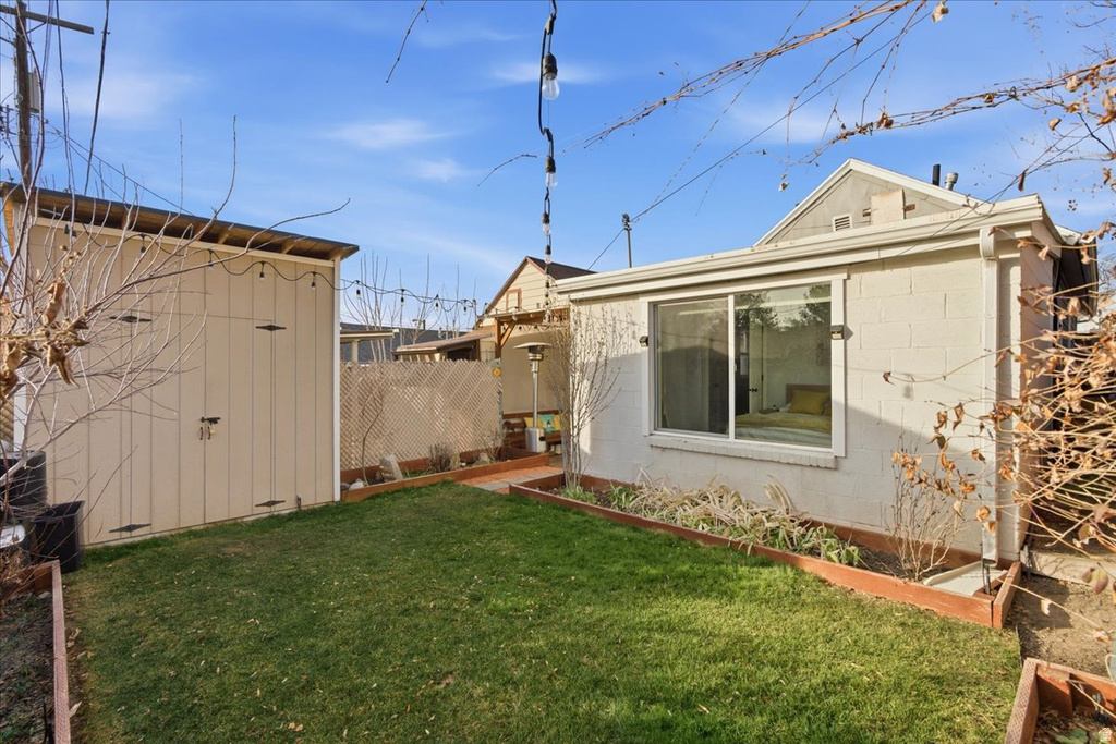 936 E PLACE Salt Lake City, UT 84102