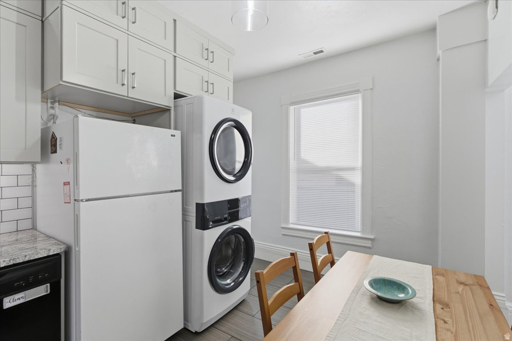 936 E PLACE Salt Lake City, UT 84102