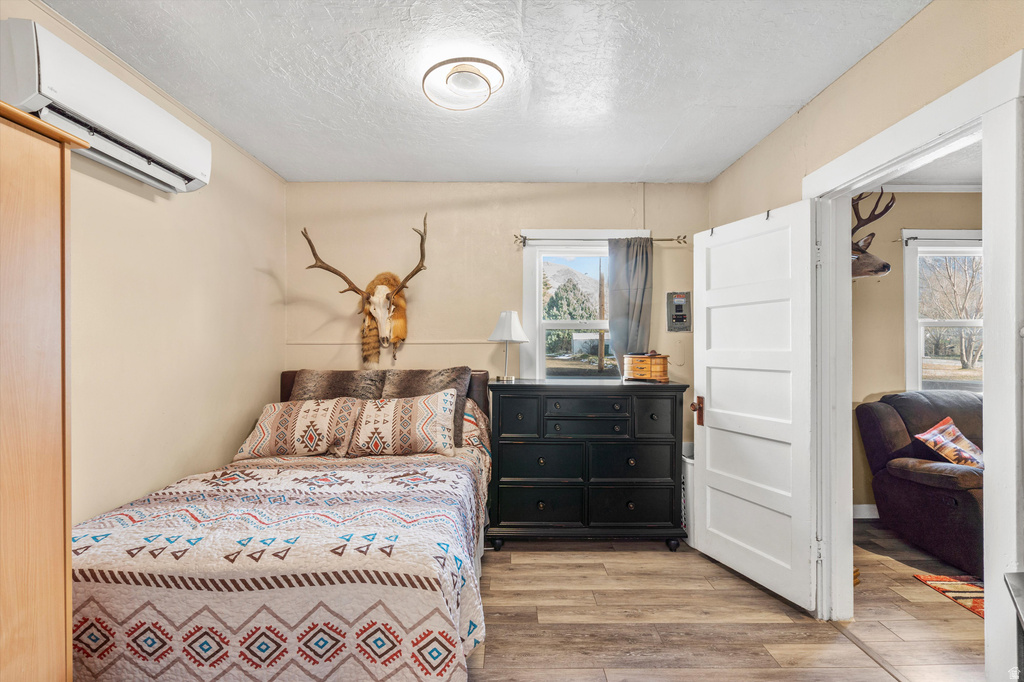 6541 S 2175 E Uintah, UT 84405